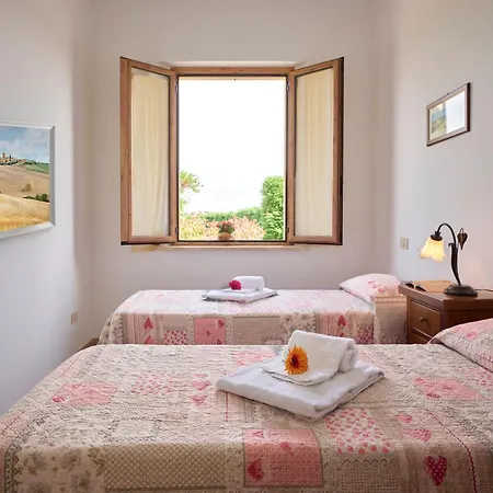 Santa Caterina Hotel apartamentowy Asciano